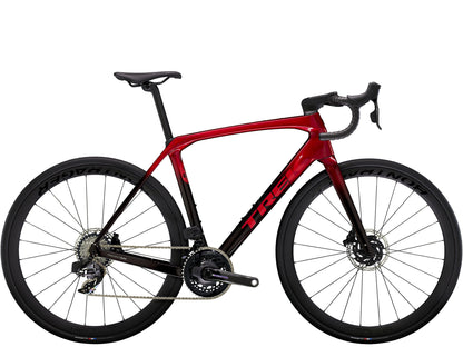 Domane SLR 7 AXS 47 Metallic Red Smoke to Red Carbon Smoke